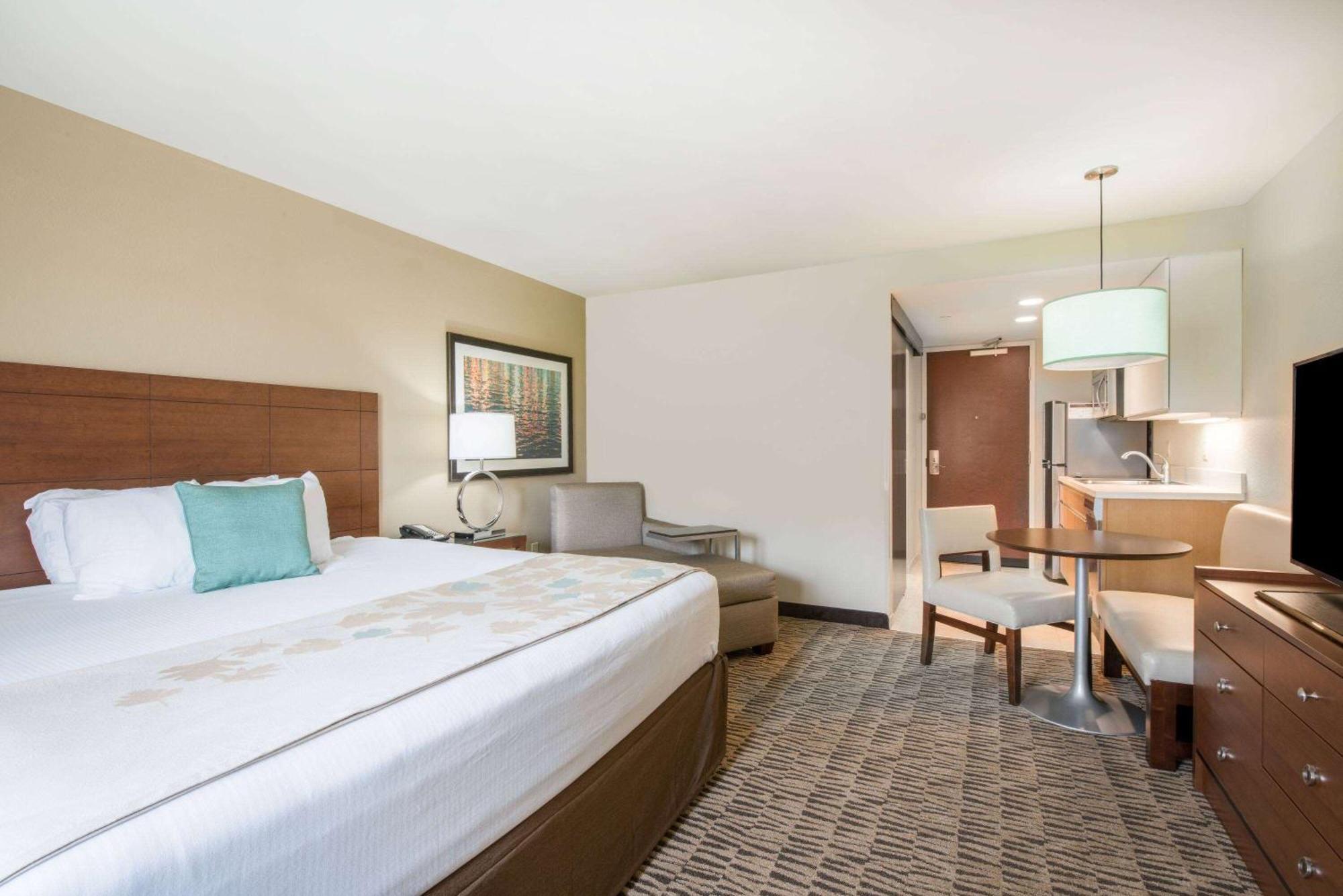 Hawthorn Suites By Wyndham Bridgeport Buitenkant foto